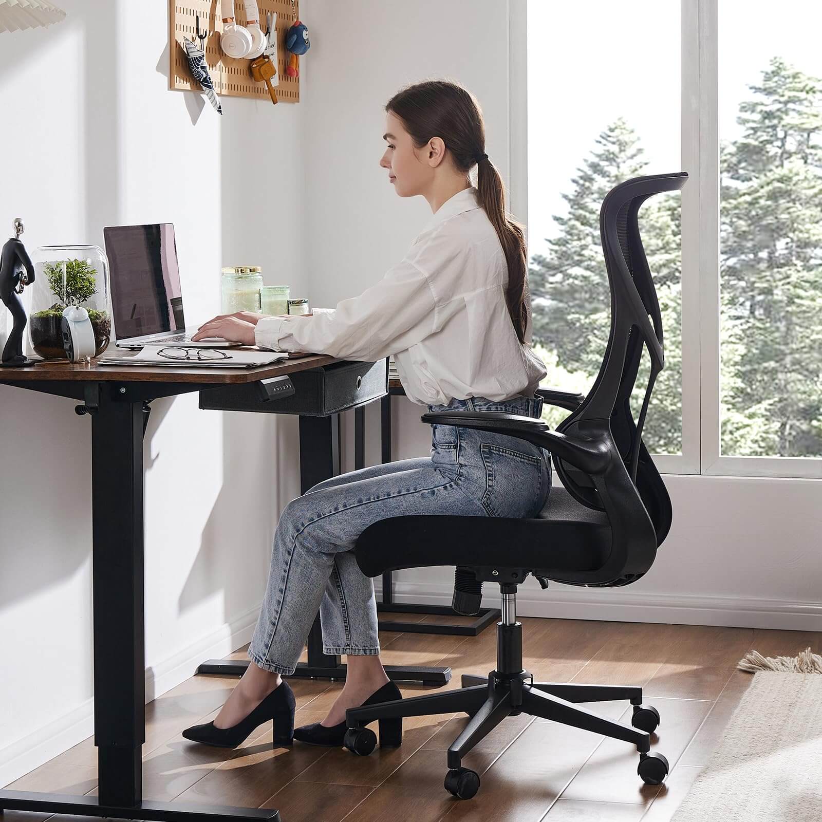 JOYFINITY Ergonomic Computer Mesh Chair with Flip-up Armrests,Lumbar Support, Backrest for Home Office